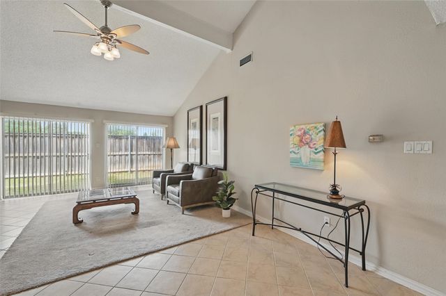1804 Sunnyvale Road B, Grand Prairie, TX 75050