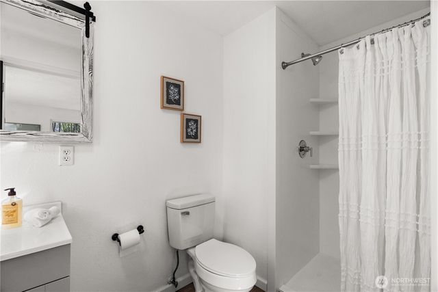 3333 Creek View Court SE, Port Orchard, WA 98366