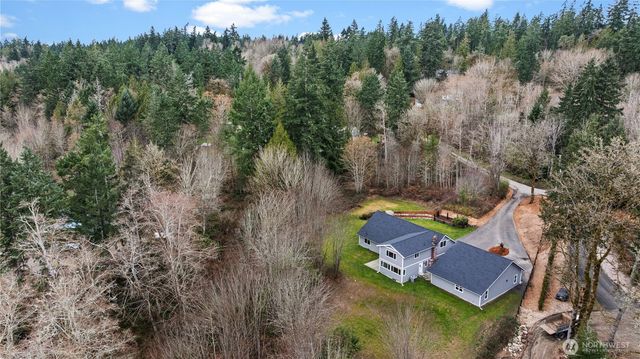3333 Creek View Court SE, Port Orchard, WA 98366
