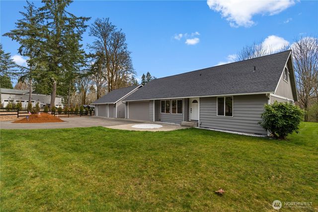 3333 Creek View Court SE, Port Orchard, WA 98366