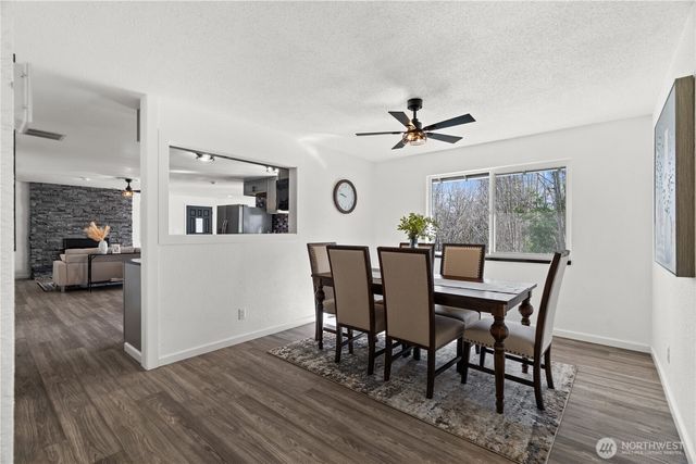 3333 Creek View Court SE, Port Orchard, WA 98366