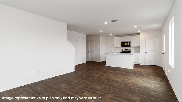 2104 Chantilly Lane, Arlington, TX 76015
