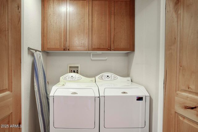 235 W PORTLAND Street, Phoenix, AZ 85003