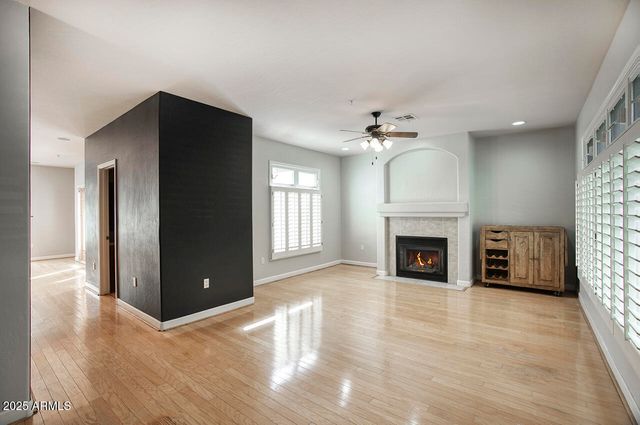 235 W PORTLAND Street, Phoenix, AZ 85003