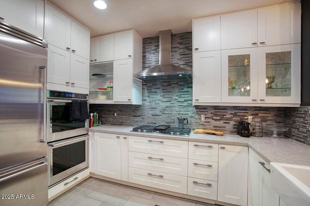 235 W PORTLAND Street, Phoenix, AZ 85003