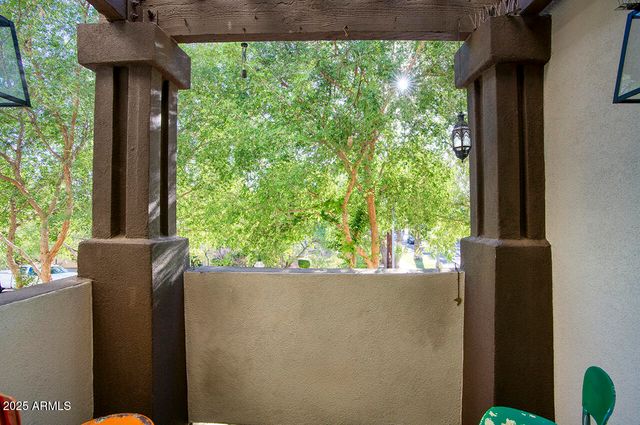 235 W PORTLAND Street, Phoenix, AZ 85003