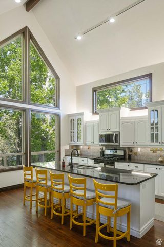 6208 W SKYLINE DR, Highland, UT 84003