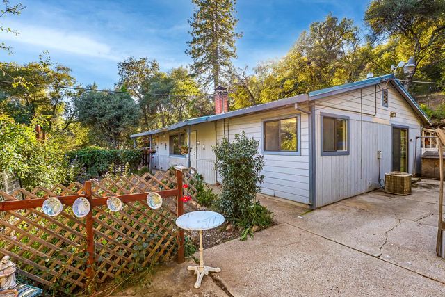 9174 Highway 26, Mokelumne Hill, CA 95245