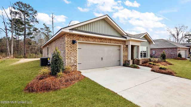 824 Fairway Avenue, Byram, MS 39272