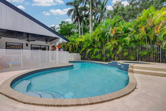 21641 SUTTERS Lane, Boca Raton, FL 33428