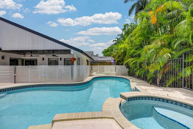 21641 SUTTERS Lane, Boca Raton, FL 33428