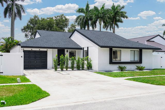 21641 SUTTERS Lane, Boca Raton, FL 33428