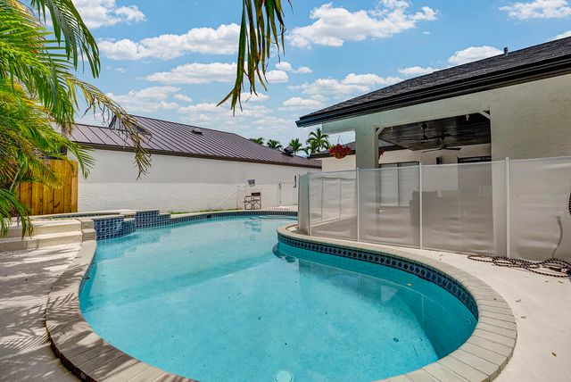 21641 SUTTERS Lane, Boca Raton, FL 33428