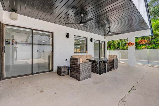 21641 SUTTERS Lane, Boca Raton, FL 33428