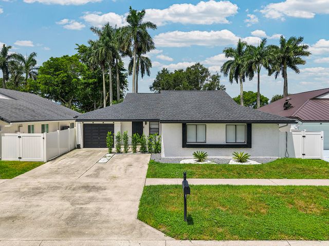 21641 SUTTERS Lane, Boca Raton, FL 33428
