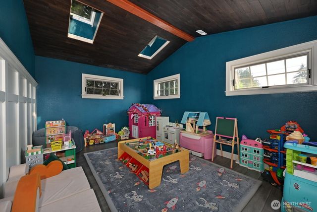 9556 Phinney Avenue N, Seattle, WA 98103