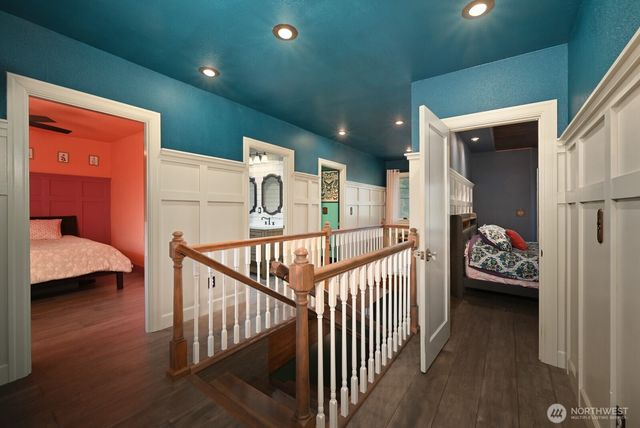 9556 Phinney Avenue N, Seattle, WA 98103