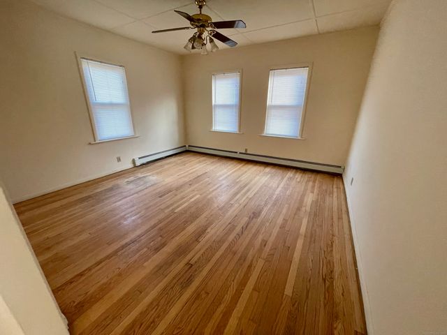 25 Pleasant Street, Ansonia, CT 06401