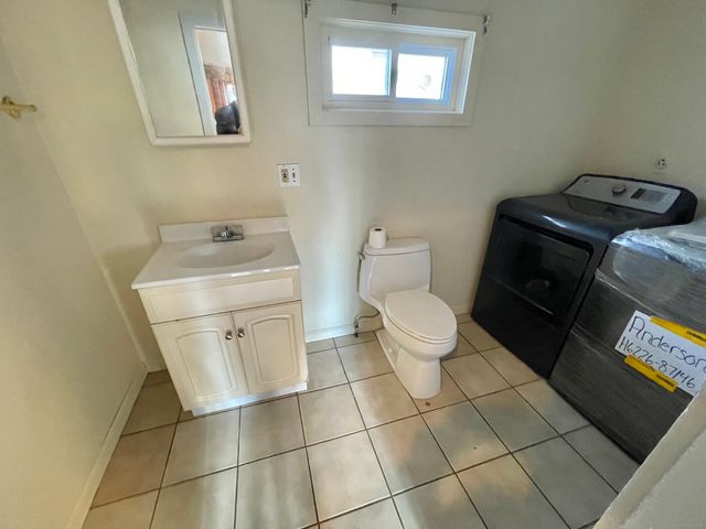 25 Pleasant Street, Ansonia, CT 06401