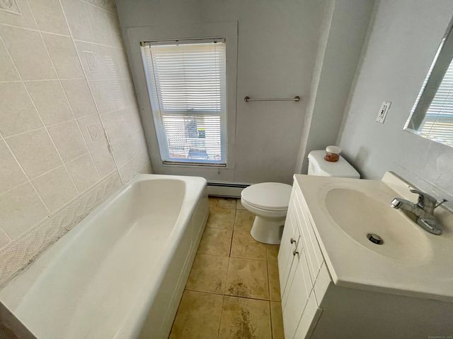 25 Pleasant Street, Ansonia, CT 06401