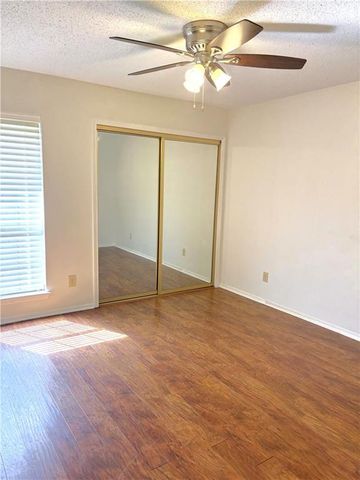 5900 Grelot Road 101, Mobile, AL 36609