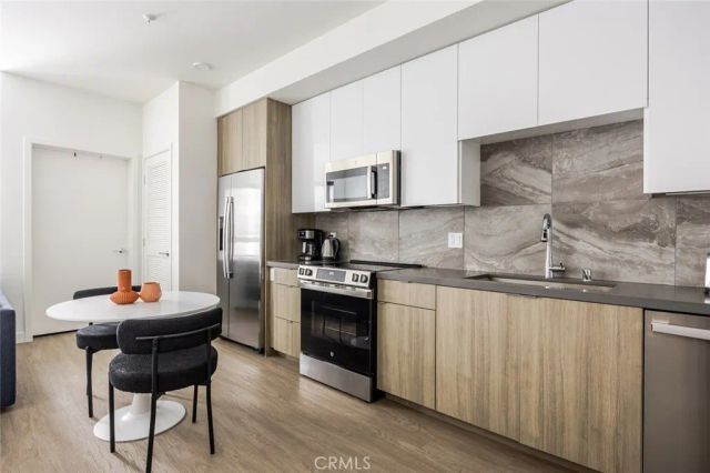 511 S Harbor 412, San Pedro, CA 90731