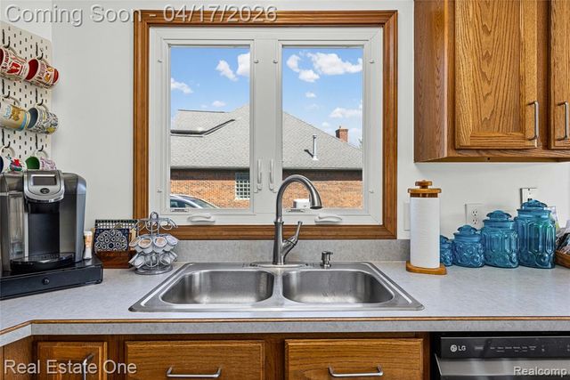 14817 Sparrow Drive, Shelby Twp, MI 48315