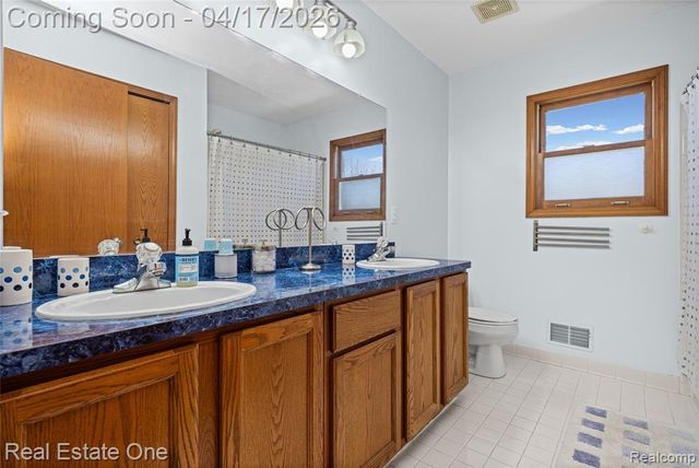 14817 Sparrow Drive, Shelby Twp, MI 48315