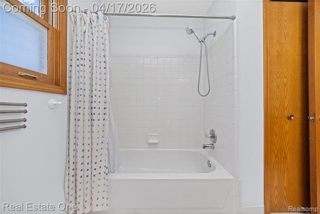 14817 Sparrow Drive, Shelby Twp, MI 48315