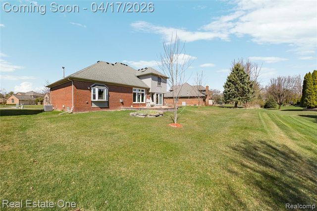 14817 Sparrow Drive, Shelby Twp, MI 48315