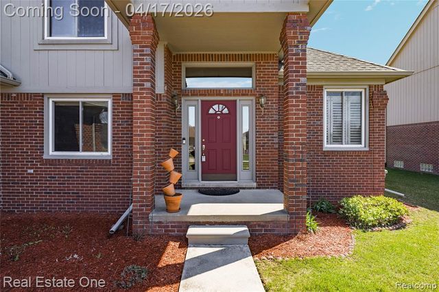 14817 Sparrow Drive, Shelby Twp, MI 48315