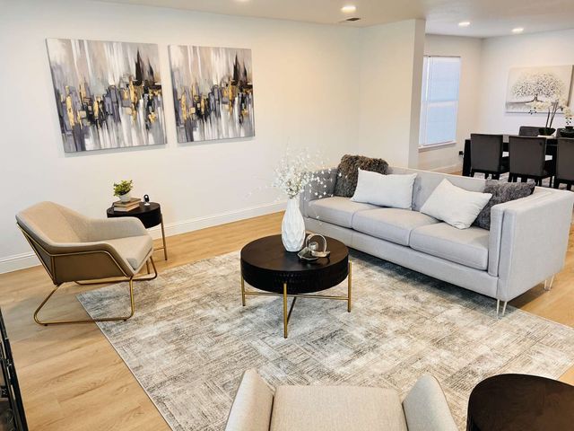 7720 Radford Circle, Plano, TX 75025