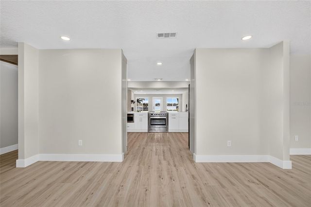 1225 HOFFNER AVENUE, Orlando, FL 32809