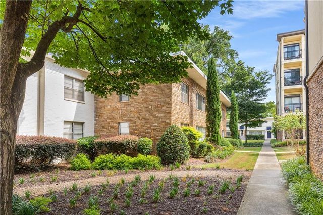 2240 Cheshire Bridge NE Road 206, Atlanta, GA 30324