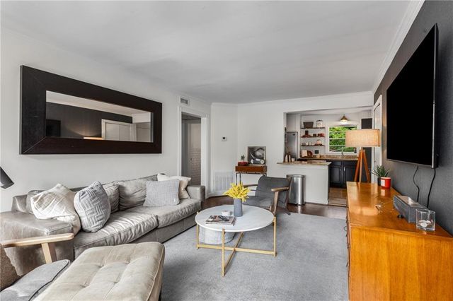 2240 Cheshire Bridge NE Road 206, Atlanta, GA 30324