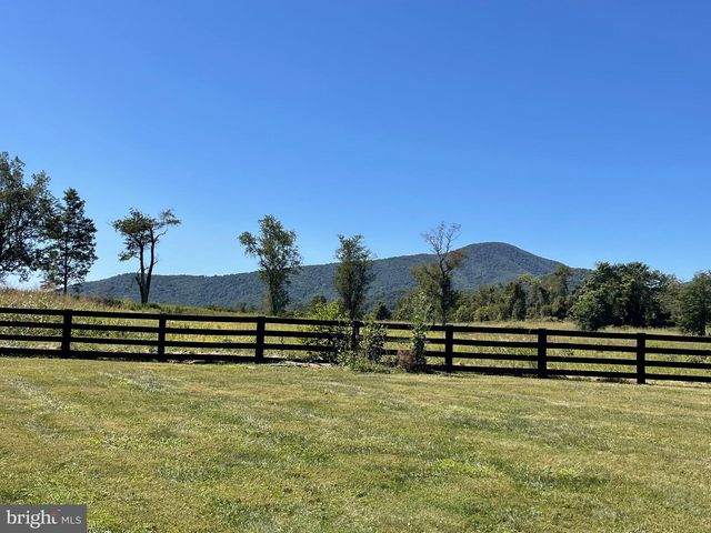 521 DEARING RD, Huntly, VA 22640