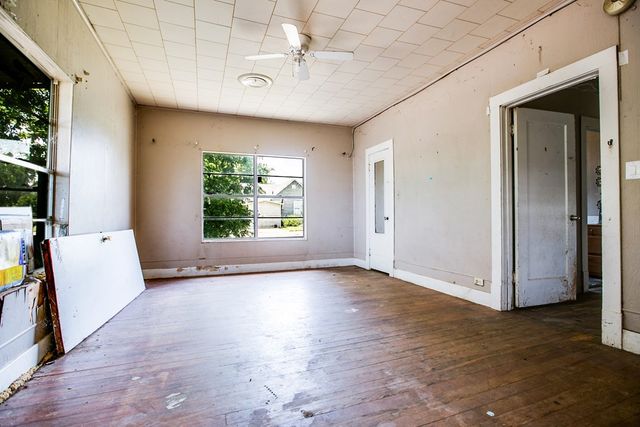 600 N 4th Street, Ballinger, TX 76821