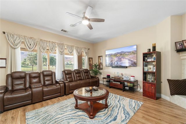29325 Sparkling Drive, Menifee, CA 92584