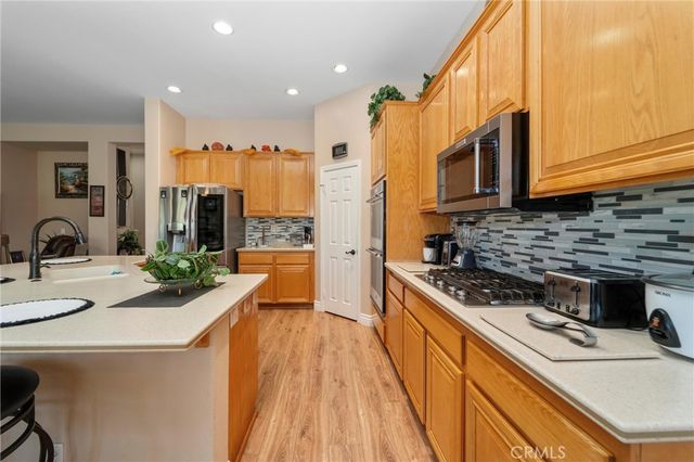 29325 Sparkling Drive, Menifee, CA 92584