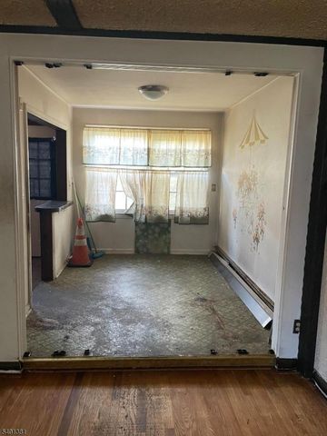 128 Boyden Ave B, Maplewood Twp., NJ 07040