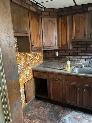 128 Boyden Ave B, Maplewood Twp., NJ 07040