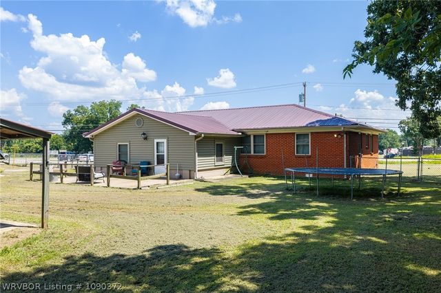 4511 Alma Highway, Van Buren, AR 72956