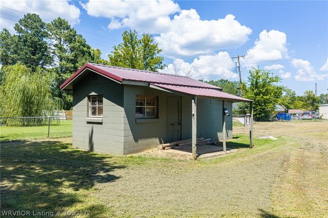 4511 Alma Highway, Van Buren, AR 72956