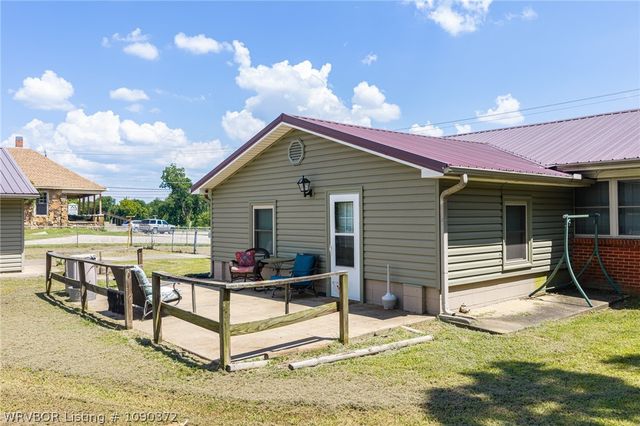 4511 Alma Highway, Van Buren, AR 72956