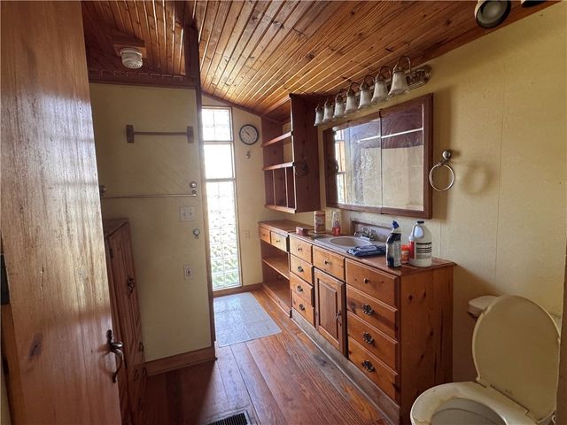 10983 Fm 1696 Road, Bedias, TX 77831