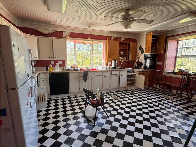 10983 Fm 1696 Road, Bedias, TX 77831