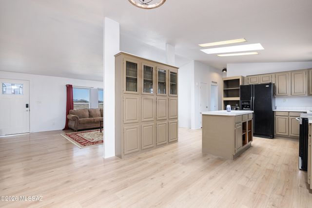 9398 E Bloomfield Road, Hereford, AZ 85615