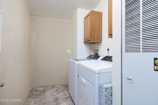 9398 E Bloomfield Road, Hereford, AZ 85615