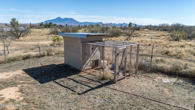 9398 E Bloomfield Road, Hereford, AZ 85615