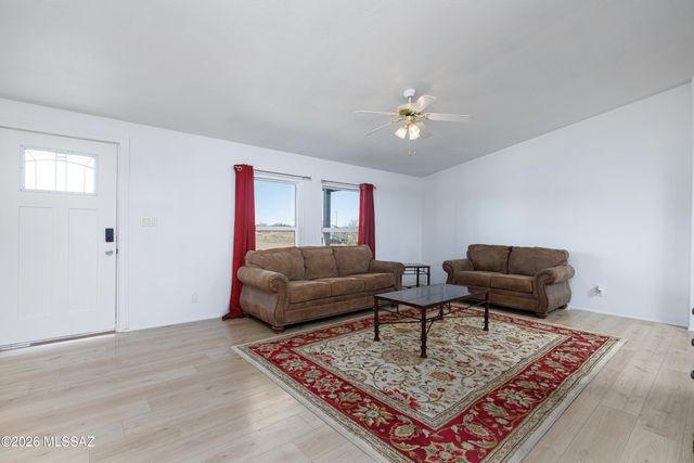 9398 E Bloomfield Road, Hereford, AZ 85615